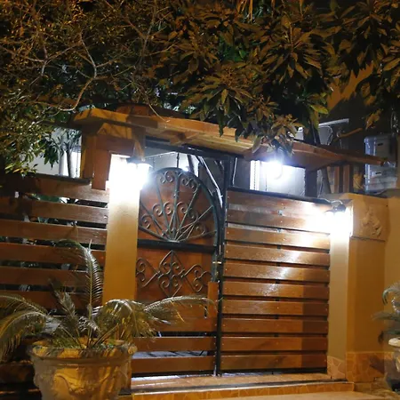 2 Kitarat Bb Bed & Breakfast