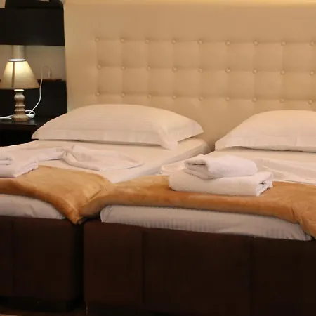 2 Kitarat Bb Frühstückspension