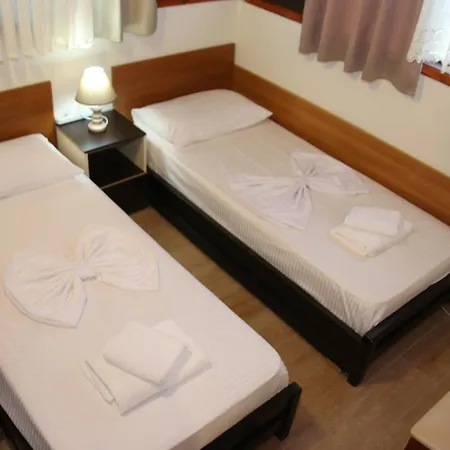 2 Kitarat Bb Bed & Breakfast