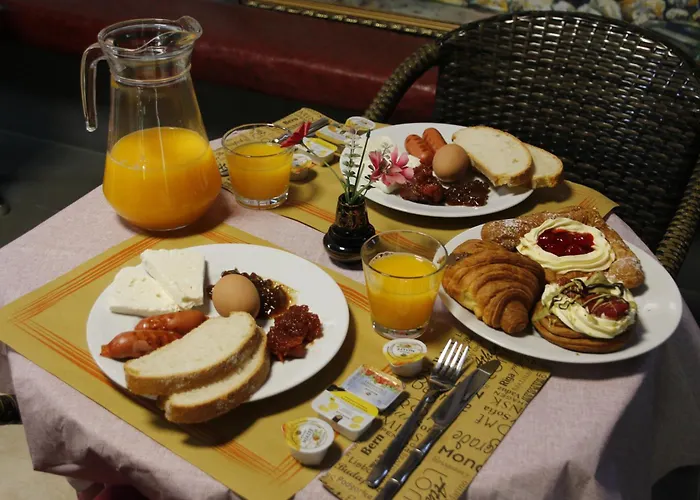 2 Kitarat Bb 3* Vlorë